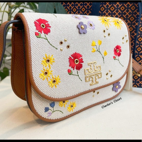✨🎀NeW! Tory Burch Britten Floral Small Canvas Saddle Bag - Picture 5 of 12